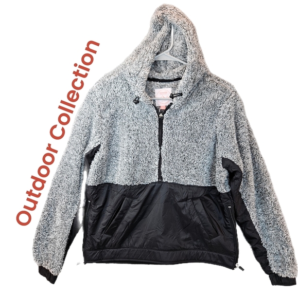 Outdoor Collection By International 26 Mixed Media Faux Sherpa Nylon Hooded - Picture 1 of 10